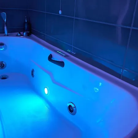 Grande Terrazza Con Vista Mare Parziale Apartament